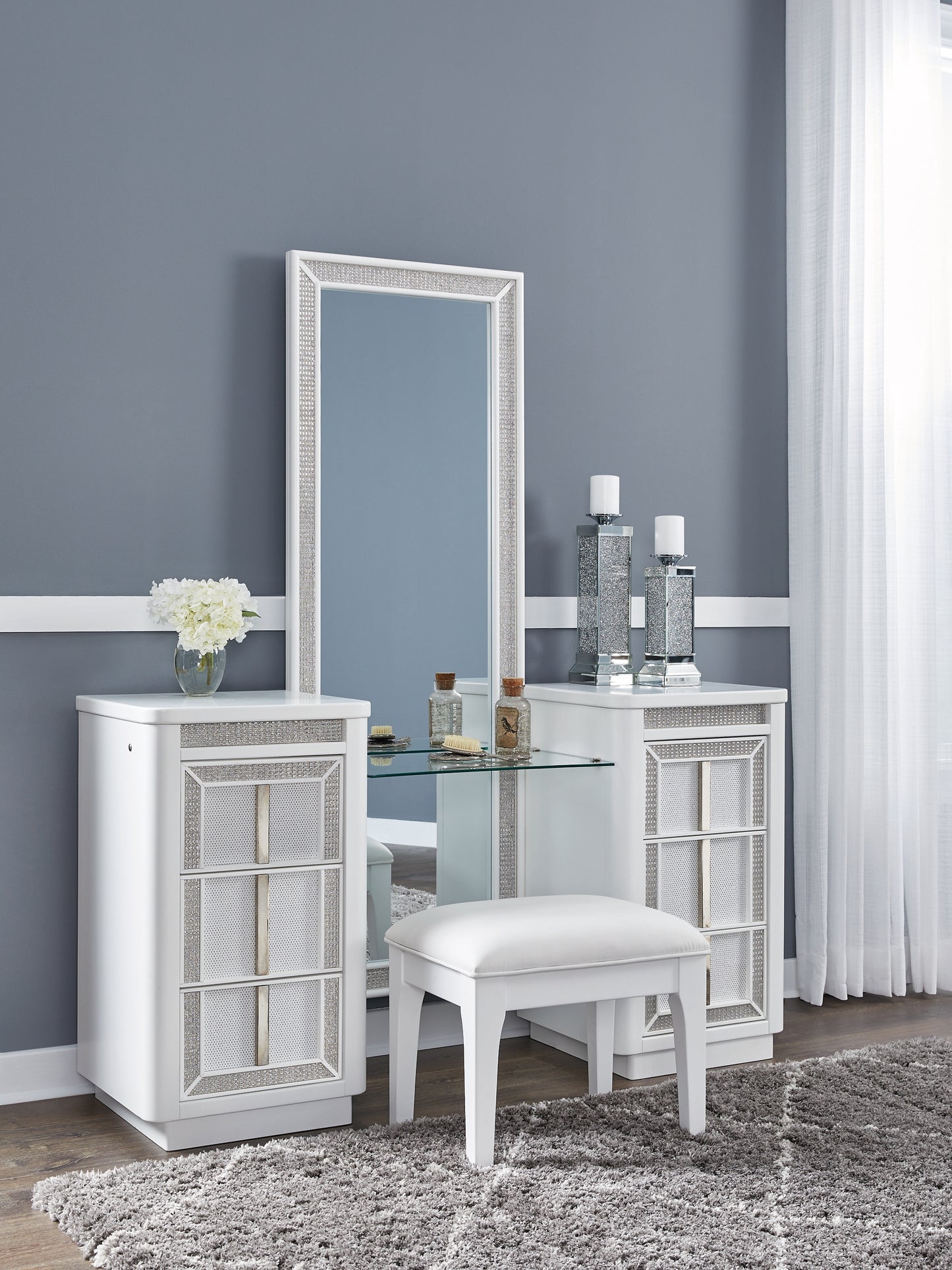 Chalanna Vanity with Mirror