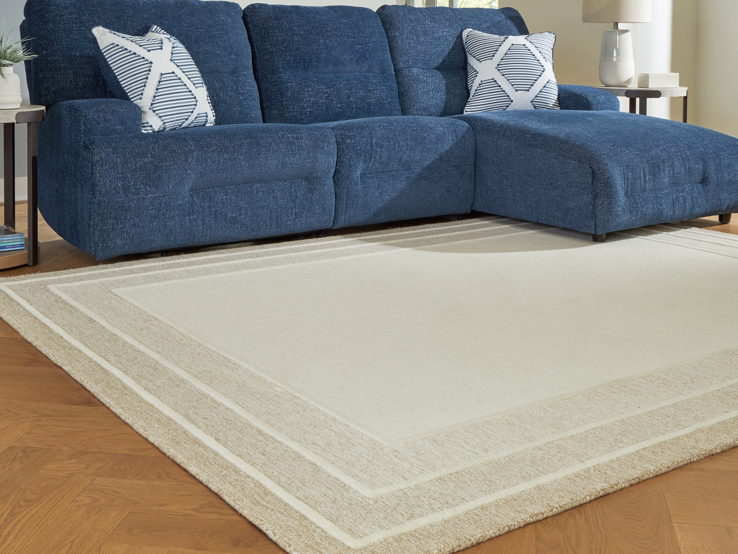 Teelgan Medium Rug